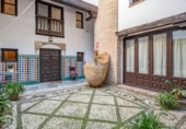 Edificio en venta con 439m² en Granada, en la zona de Albaicín, Calle Guinea foto