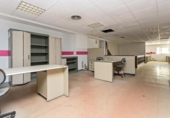 541m² offices for sale in Manresa, in the area of Vic - Remei, Carrer Caritat photo