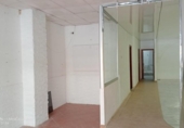 130m² commercial premises for sale in Torrevieja, Calle Radio Murcia photo