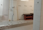 130m² commercial premises for sale in Torrevieja, Calle Radio Murcia photo