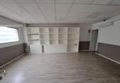 485m² offices for sale in Igualada, Carrer de la Gran Bretanya photo