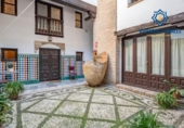 439m² building for sale in Granada, in the area of Albaicín, Callejón Boli photo