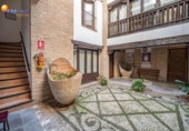 439m² bâtiment pour vente à Grenade, dans le quartier de La Almanzora, Calle Chirimías photo