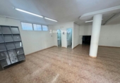 Local comercial en venta con 233m² en Elche, Calle Clara de Campoamor foto