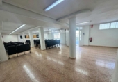 Local comercial en venta con 233m² en Elche, Calle Clara de Campoamor foto