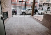 Local comercial en venta con 233m² en Elche, Calle Clara de Campoamor foto