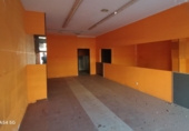 79m² fruit shop for rent in Oviedo, in the area of Buenavista photo
