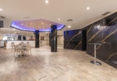 300m² bar for sale in Motril, photo