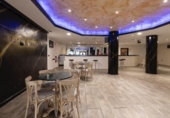 300m² bar for sale in Motril, photo