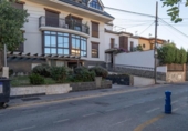 86m² commercial premises for sale in Cájar, Calle Racimo photo