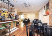 Local comercial en venta con inquilinos con 62m² en Granada, en la zona de Barrio del Boquerón, Calle Arandas foto