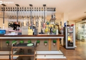 Local comercial en venta con inquilinos con 62m² en Granada, en la zona de Barrio del Boquerón, Calle Arandas foto