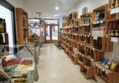 120m² commercial premises for rent in Barcelona, in the area of the Camp of the Harp of the Clot, Carrer de Rogent photo