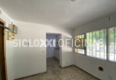 56m² bureaux pour vente à Barcelone, dans le quartier de Porta, Passatge de la Ciutat de Mallorca photo