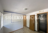 56m² bureaux pour vente à Barcelone, dans le quartier de Porta, Passatge de la Ciutat de Mallorca photo