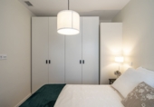 Edificio en venta en Madrid, en la zona de Numancia foto
