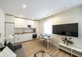 Edificio en venta en Madrid, en la zona de Numancia foto