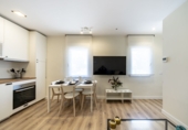 Edificio en venta en Madrid, en la zona de Numancia foto