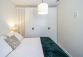 Edificio en venta en Madrid, en la zona de Numancia foto