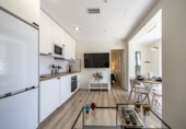 Edificio en venta en Madrid, en la zona de Numancia foto