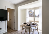 Edificio en venta en Madrid, en la zona de Numancia foto