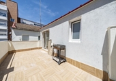 Edificio en venta en Madrid, en la zona de Numancia foto