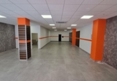 Local comercial en alquiler con 220m² en Castellón de la Plana foto