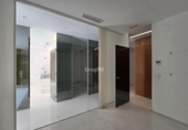  commercial premises for rent in Lérida, Carrer de Vallcalent photo