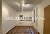 90m² offices for rent in Barcelona, in the area of the Dreta de l'Eixample, Carrer de la Diputació photo
