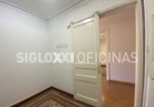 90m² offices for rent in Barcelona, in the area of the Dreta de l'Eixample, Carrer de la Diputació photo
