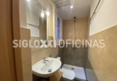 90m² offices for rent in Barcelona, in the area of the Dreta de l'Eixample, Carrer de la Diputació photo