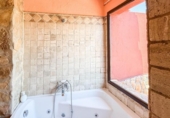 450m² building for sale in Chella, Avenida Constitución photo