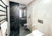 Hotel en venta con 347m² en Torrevieja, Calle la Paz foto