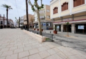 76m² locaux commerciaux pour location à Montijo, Calle Arriba photo