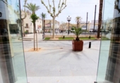 76m² locaux commerciaux pour location à Montijo, Calle Arriba photo