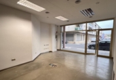 218m² bureau pour vente à la Bisbal d'Empordà, Avinguda de Josep Tarradellas photo