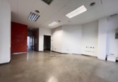 218m² bureau pour vente à la Bisbal d'Empordà, Avinguda de Josep Tarradellas photo