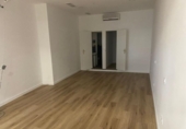 52m² locaux commerciaux pour vente à Tres Cantos, photo