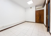 Local comercial en venta con 54m² en Palma foto