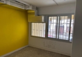 Local comercial en venta con 533m² en Santa Cruz de Tenerife, en la zona de Los Hoteles, Calle Robayna foto
