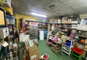 75m² locaux commerciaux pour vente à Tomares, Calle Alcalde Ricardo Fernández Cuello photo