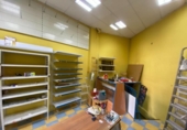75m² locaux commerciaux pour vente à Tomares, Calle Alcalde Ricardo Fernández Cuello photo