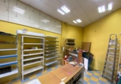 75m² locaux commerciaux pour vente à Tomares, Calle Alcalde Ricardo Fernández Cuello photo