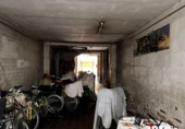 95m² workshop for sale in Sabadell, Carrer de Güell i Ferrer photo