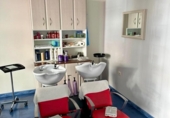 287m² hair salon for sale in Vilamartín de Valdeorras, in the area of Viloira, Rúa do Coutado photo