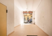 Local comercial en venta con 125m² en Barcelona, en la zona de el Poble-sec, Carrer de la Font Honrada foto