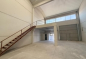 Nau Industrial
en venda
amb 177m² a Saragossa, a la zona de Cartuja Baixa, Calle Retama foto