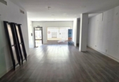 Local comercial en venta con 95m² en Marbella, Calle Sevilla foto