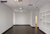 120m² locaux commerciaux pour vente à Cáceres, Avenida Pierre de Coubertín photo