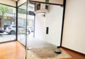 Local comercial en alquiler en Vigo foto